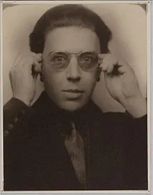 220px-André_Breton.jpeg