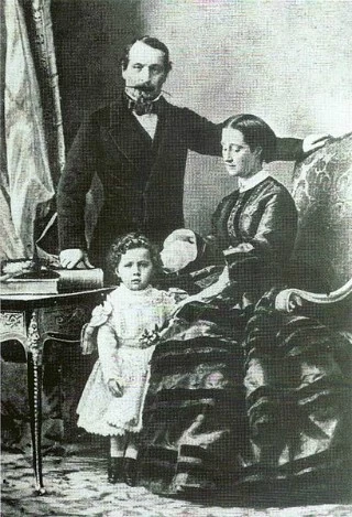 409px-Empress_Eugenie_family_portrait.jpg