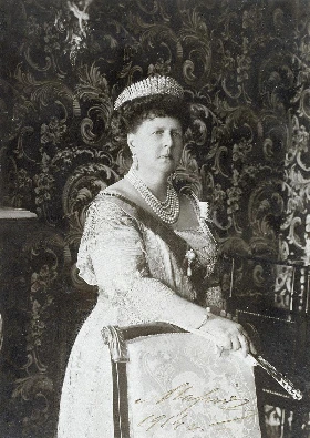 800px-Grand_Duchess_Maria_Alexandrovna,_1914.JPG