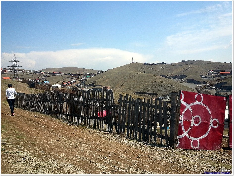 2779CD3D537485BC26B9F4