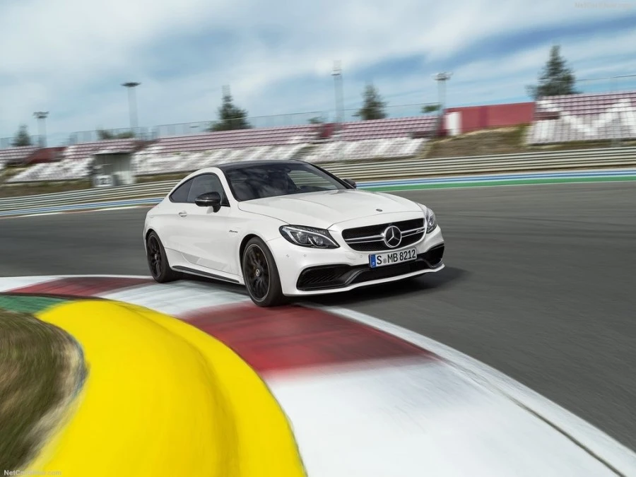 2017C63AMG11.jpg?type=w1