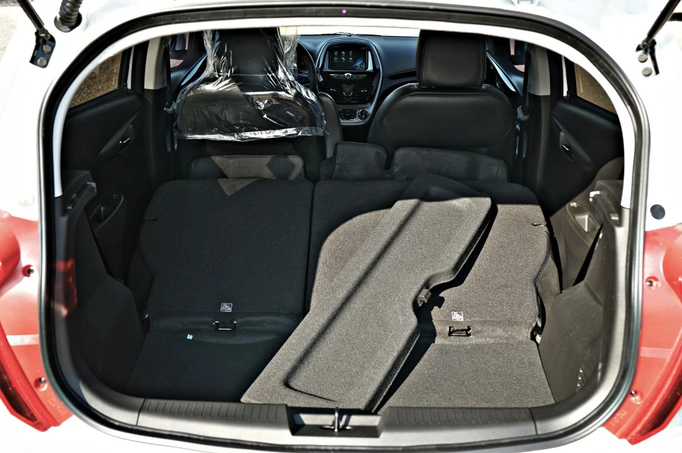 DSC04110_copy.jpg?type=w966