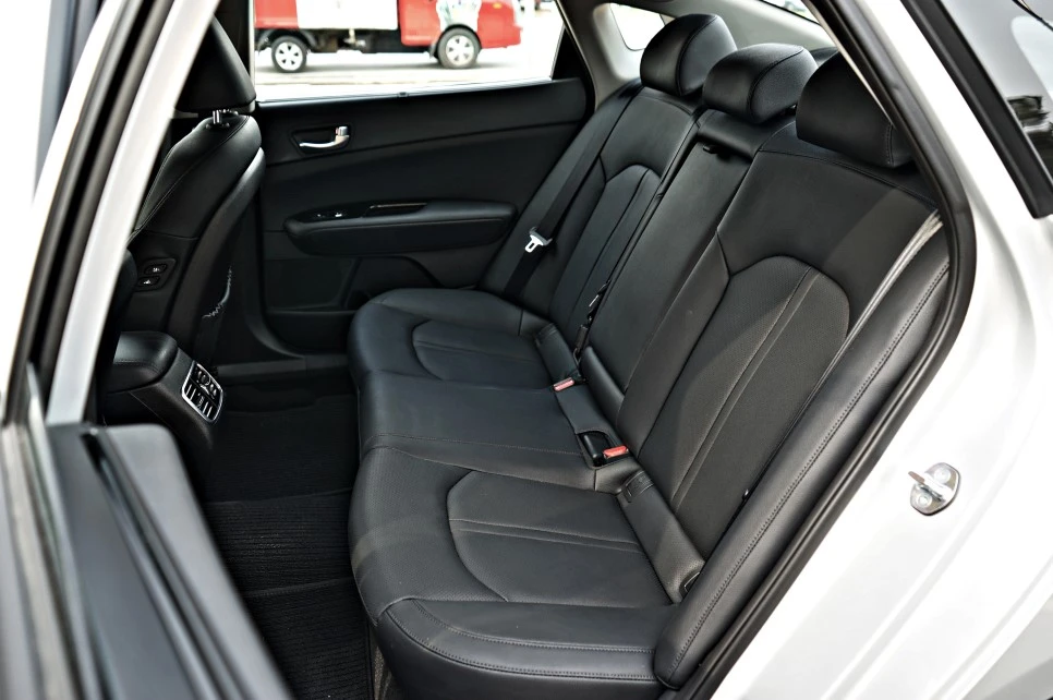 DSC05030_copy.jpg?type=w966