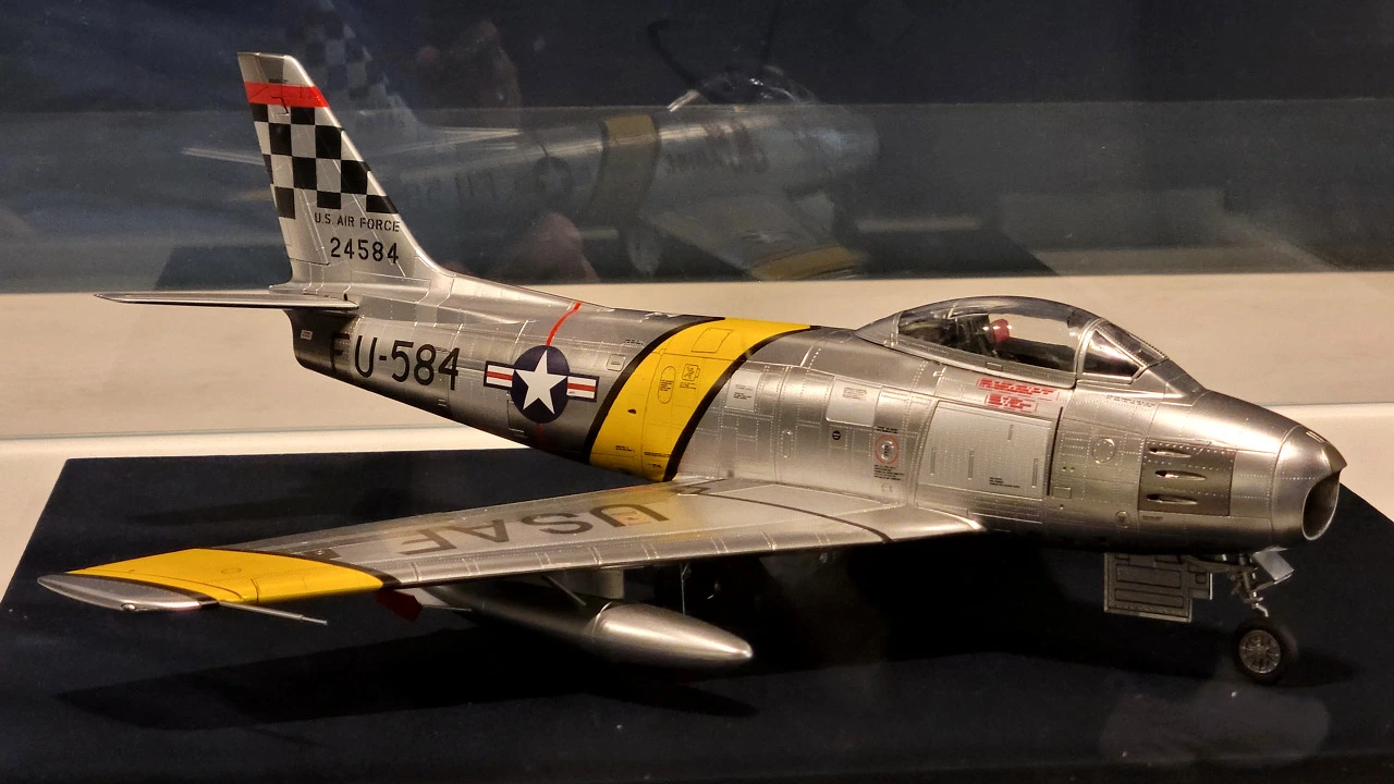 6-한국전쟁때 쓰인 최초의 제트기 공중전.heic