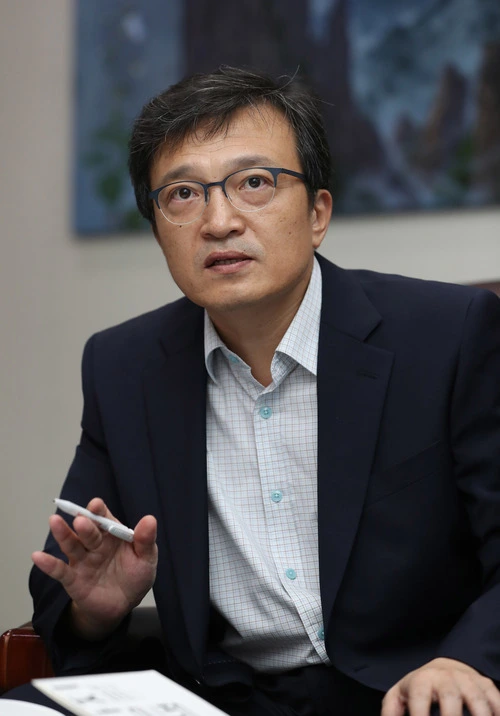 0002396628_001_20180129210143655.jfif