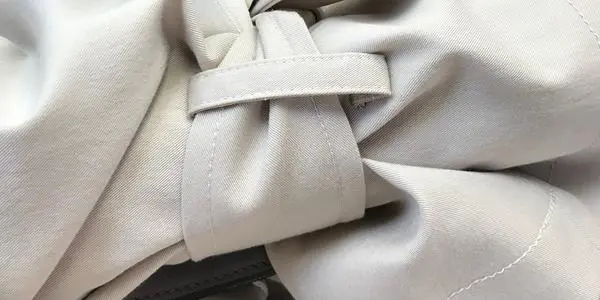 agenda_by_july_blog_beginning_trench_coat_2_grande.jpg?v=1574297382