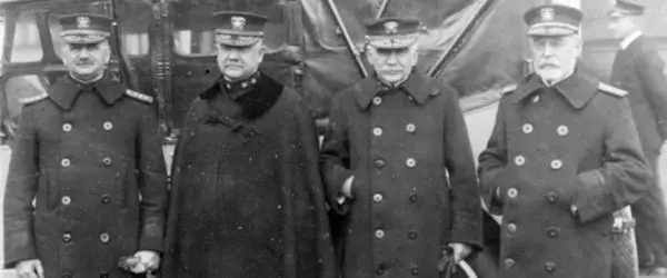 agenda_by_july_blog_history_trench_coat_1_grande.jpg?v=1574300125