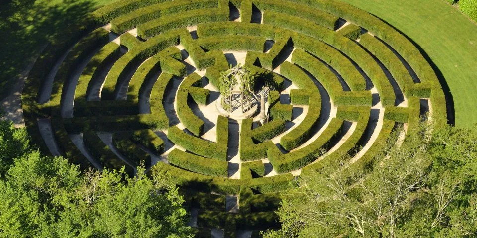chateau-chenonceau-jardin.jpg?h=d06f9b3b&amp;itok=HECKHQ9H