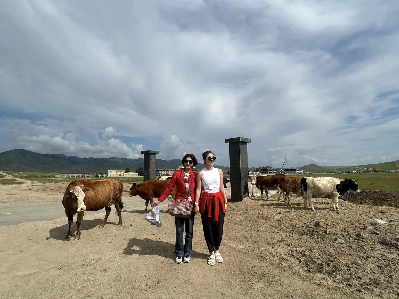 456381397_8671030746282371_7007658267134240527_n.jpg?stp=cp6_dst-jpg_p960x960&_nc_cat=102&ccb=1-7&_nc_sid=833d8c&_nc_ohc=0eEapWa9GmYQ7kNvgH5LcZt&_nc_zt=23&_nc_ht=scontent.fuln4-3.fna&_nc_gid=AJ5FSm2atVC6uh_1tP9IIrh&oh=00_AYCRmsl4uBQi7kXsg4DNap_5gSJybR-sYe1XYQggRmXnIA&oe=672284F7