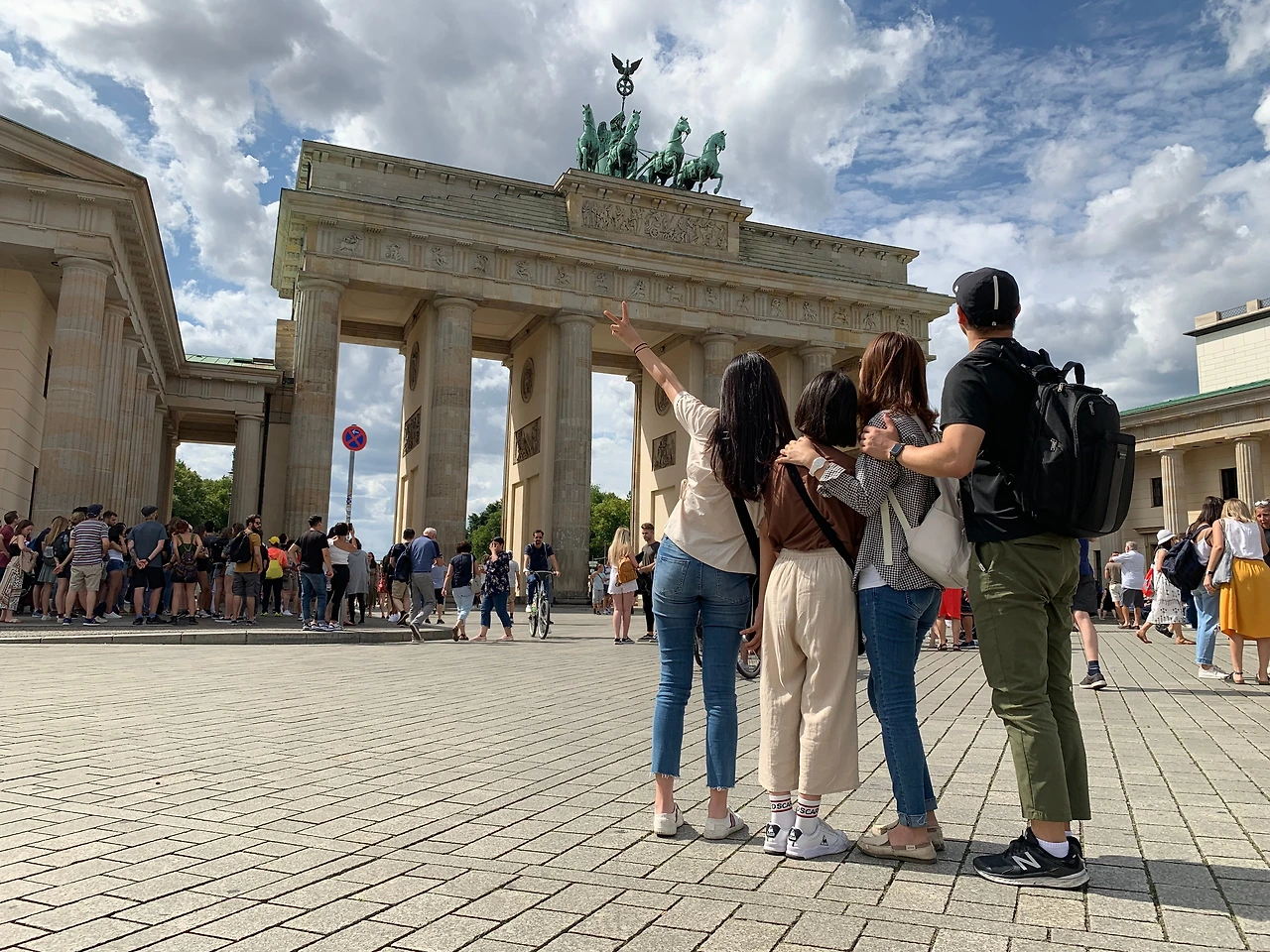 04 Berlin Brandenburk.jpeg