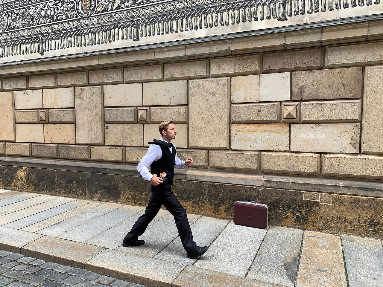 09 Dresden Stop man.jpeg