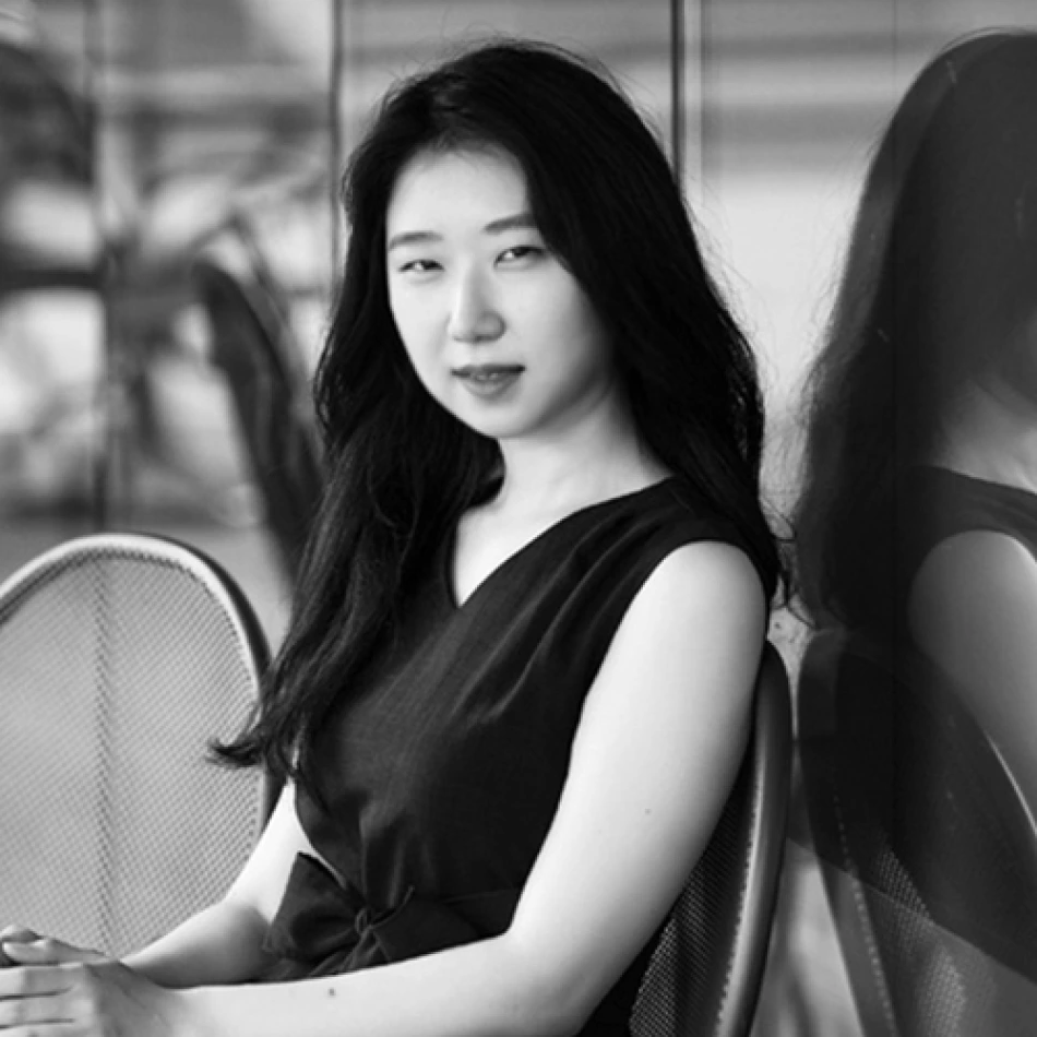 홍수정 1.PNG