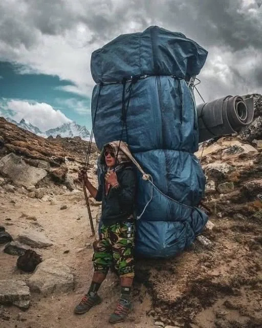 472270577_28139106905704370_7054953920117295649_n.jpg?stp=dst-jpg_s640x640_tt6&_nc_cat=107&ccb=1-7&_nc_sid=833d8c&_nc_ohc=OCgESwH7Jo4Q7kNvgEbtOdb&_nc_zt=23&_nc_ht=scontent-gmp1-1.xx&_nc_gid=A51u_li8cz-yaIwYcxDZOZ0&oh=00_AYBAcoSU_pZACKtd0dVE8IjnyVEvUhP01lkuhYKHXyRjjA&oe=677E6BBD