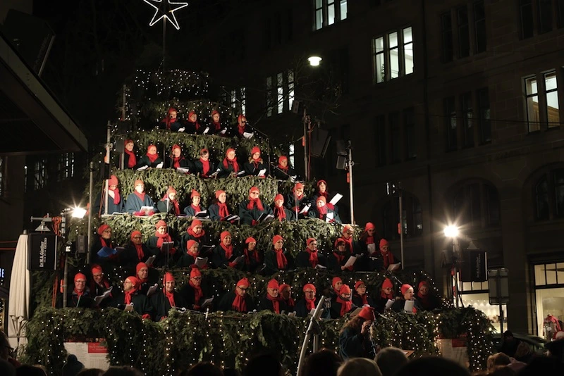 zurich_christmas_market.jpg?resize=800px:99999px&quality=75
