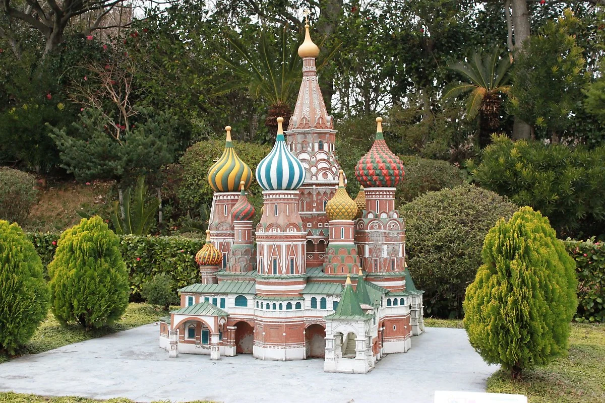 complainant-country-theme-park-840572_1920.jpg?type=w1200