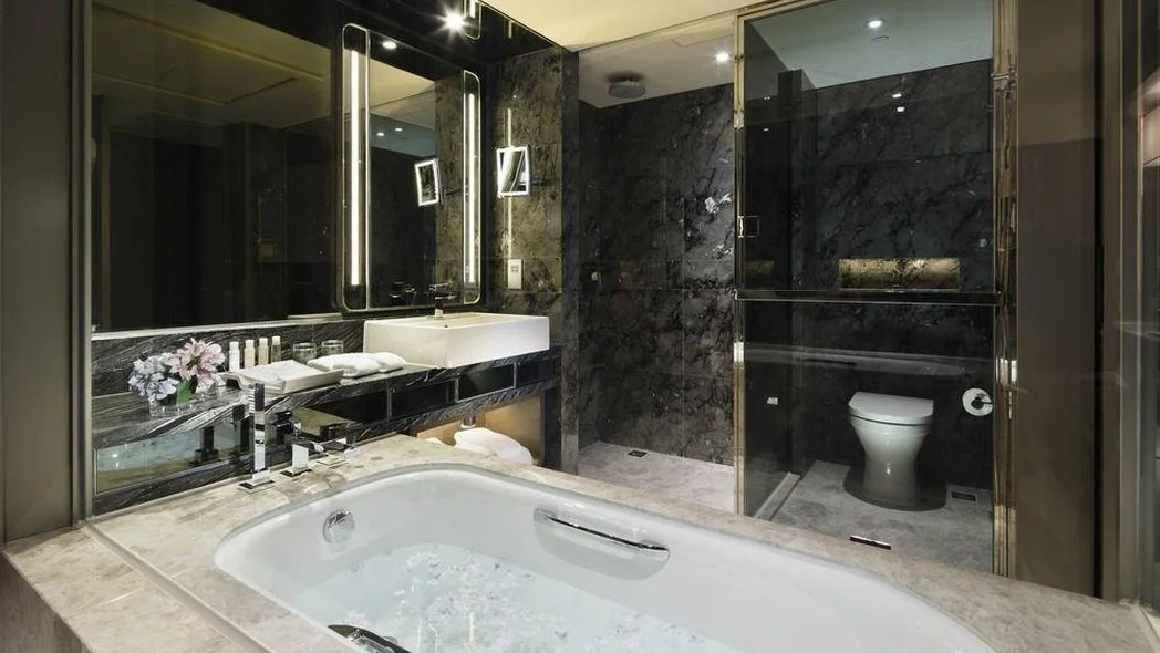 %ED%99%8D%EC%BD%A9_%EB%A1%9C%EC%96%84_%ED%94%8C%EB%9D%BC%EC%9E%903.jpg?type=w1200