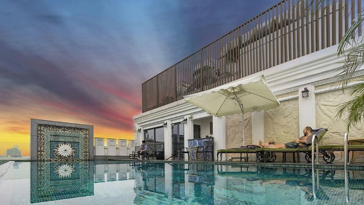 328416256_1572x885.jpg?type=w1200