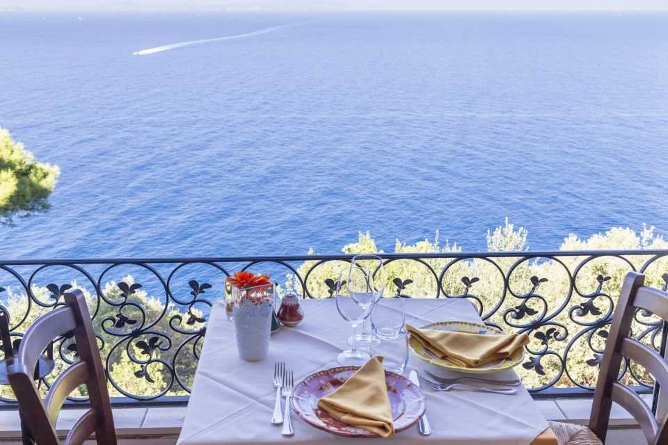 GettyImages-526042155.jpg?type=w1200