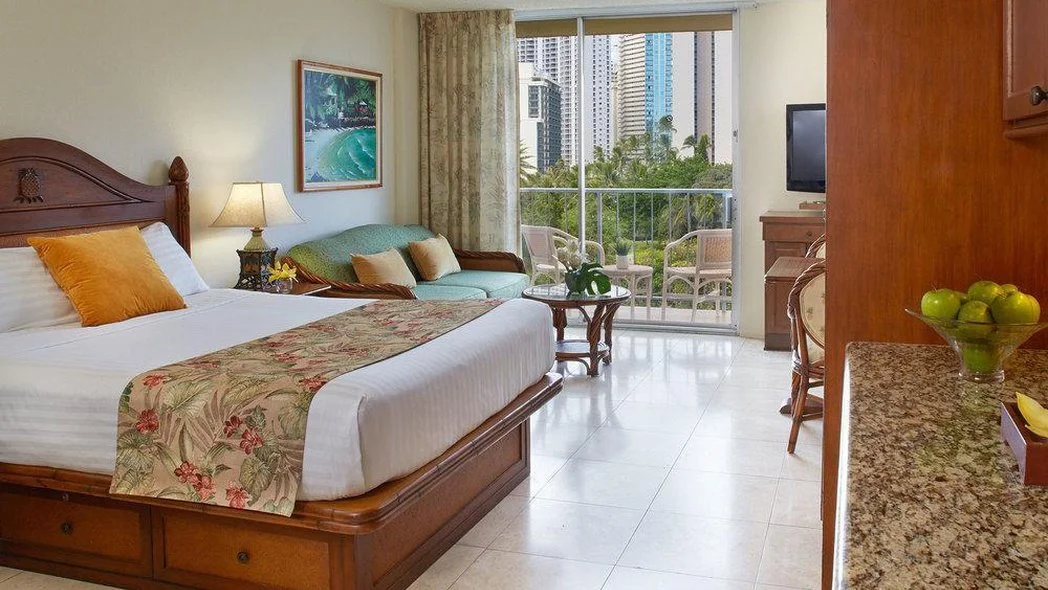 %EB%A3%A8%EC%95%84%EB%82%98_%EC%99%80%EC%9D%B4%ED%82%A4%ED%82%A4%2C_%EC%95%84%EC%BF%A0%EC%95%84_%EB%B6%80%ED%8B%B0%ED%81%AC_%ED%98%B8%ED%85%94.jpg?type=w1200