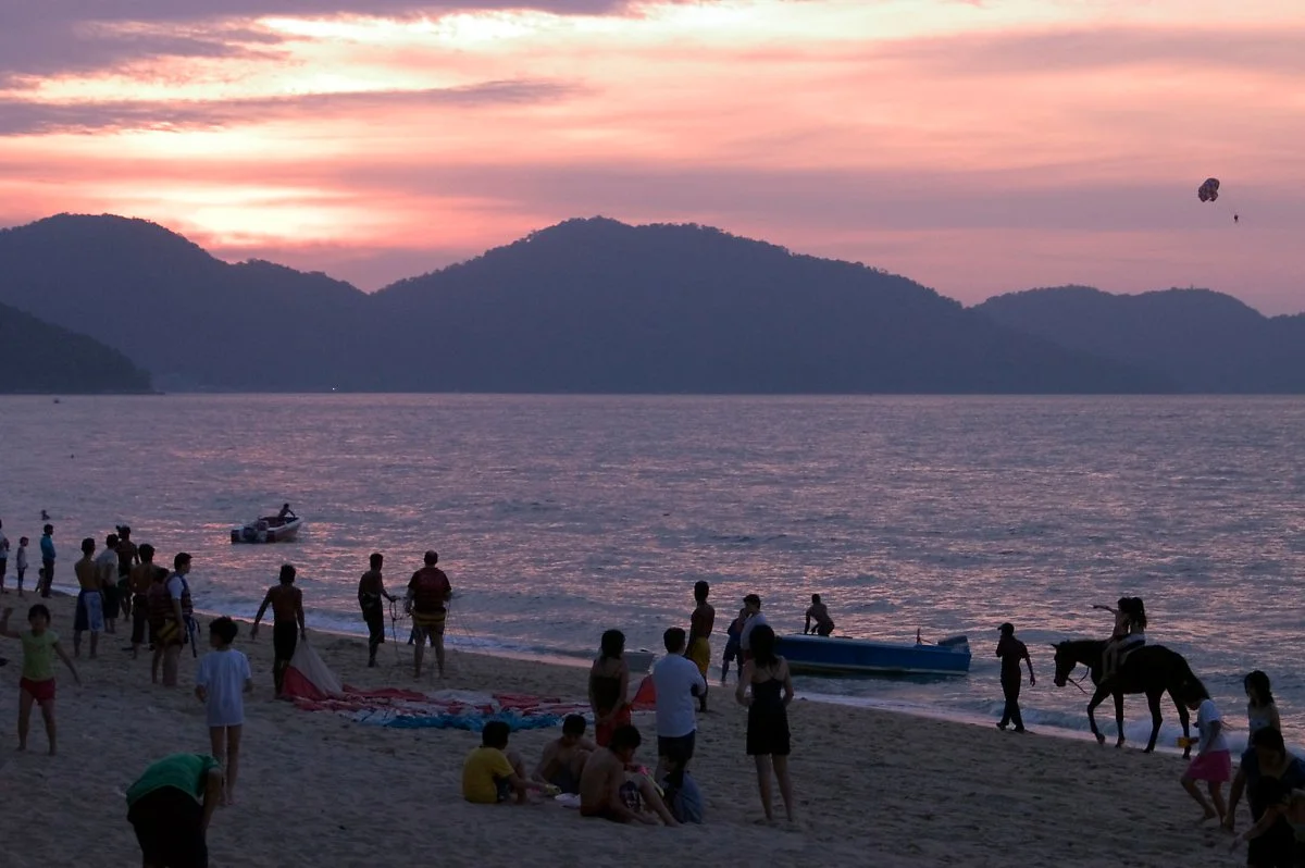 3260537659_e7e7058182_k.jpg?type=w1200