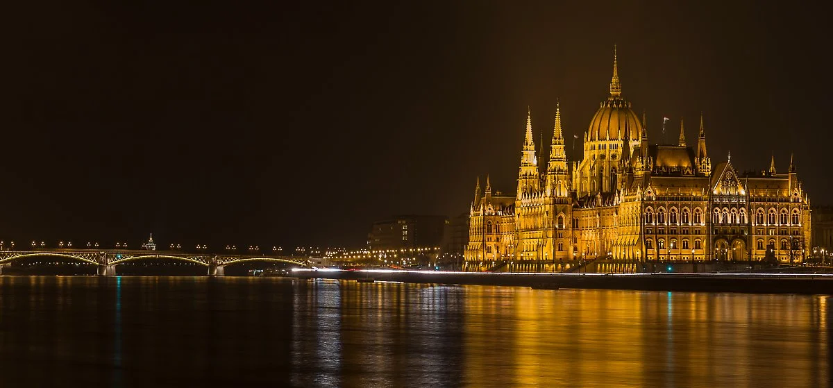 %EB%B6%80%EB%8B%A4%ED%8E%98%EC%8A%A4%ED%8A%B8_Flickr_Giuseppe_Romano.jpg?type=w1200