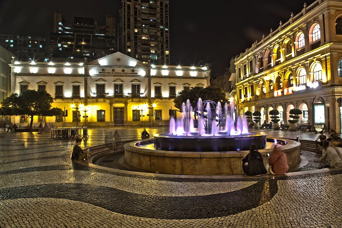 8885972199_da018451d2_k.jpg?type=w1200