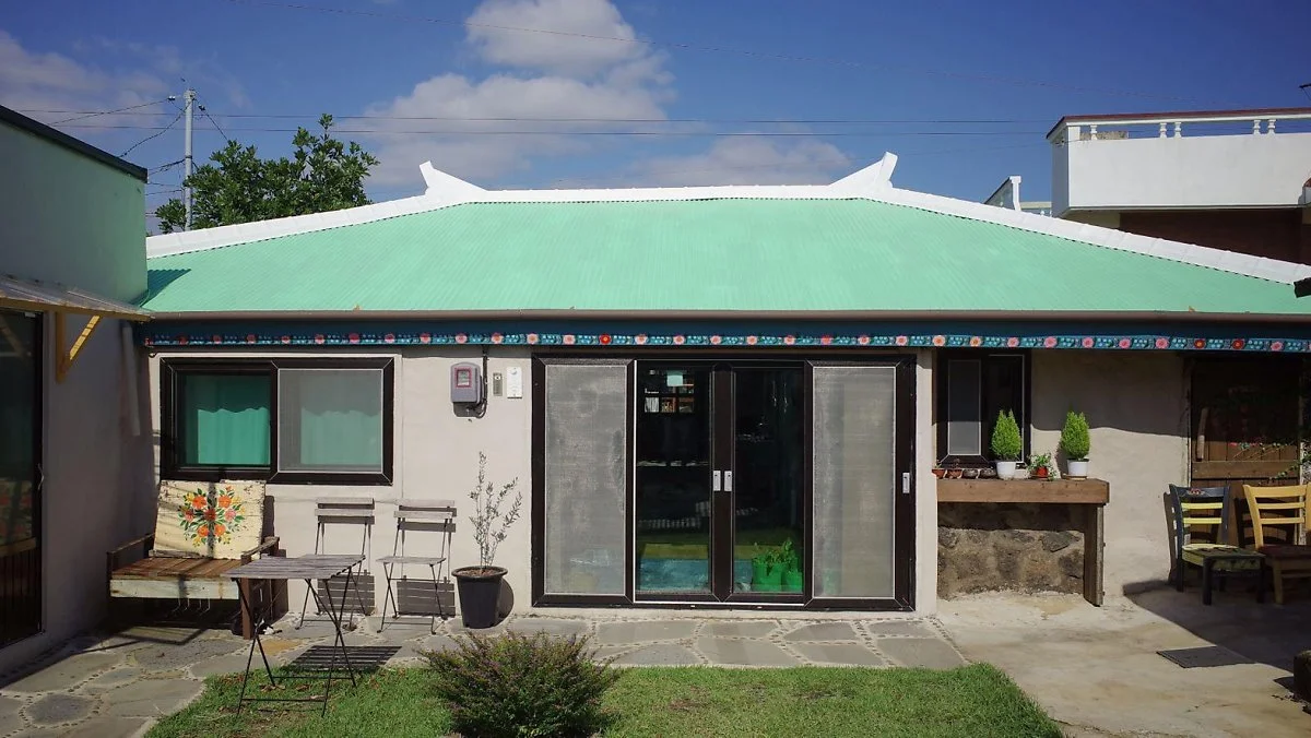 296952930_1572x885.jpg?type=w1200