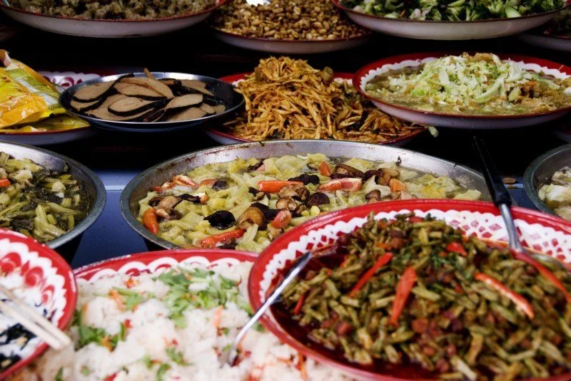 thailand_bangkok_close-up_of_unusual_delicacies_found_at_street_vendor_food_stalls_124812869.jpg?type=w1200