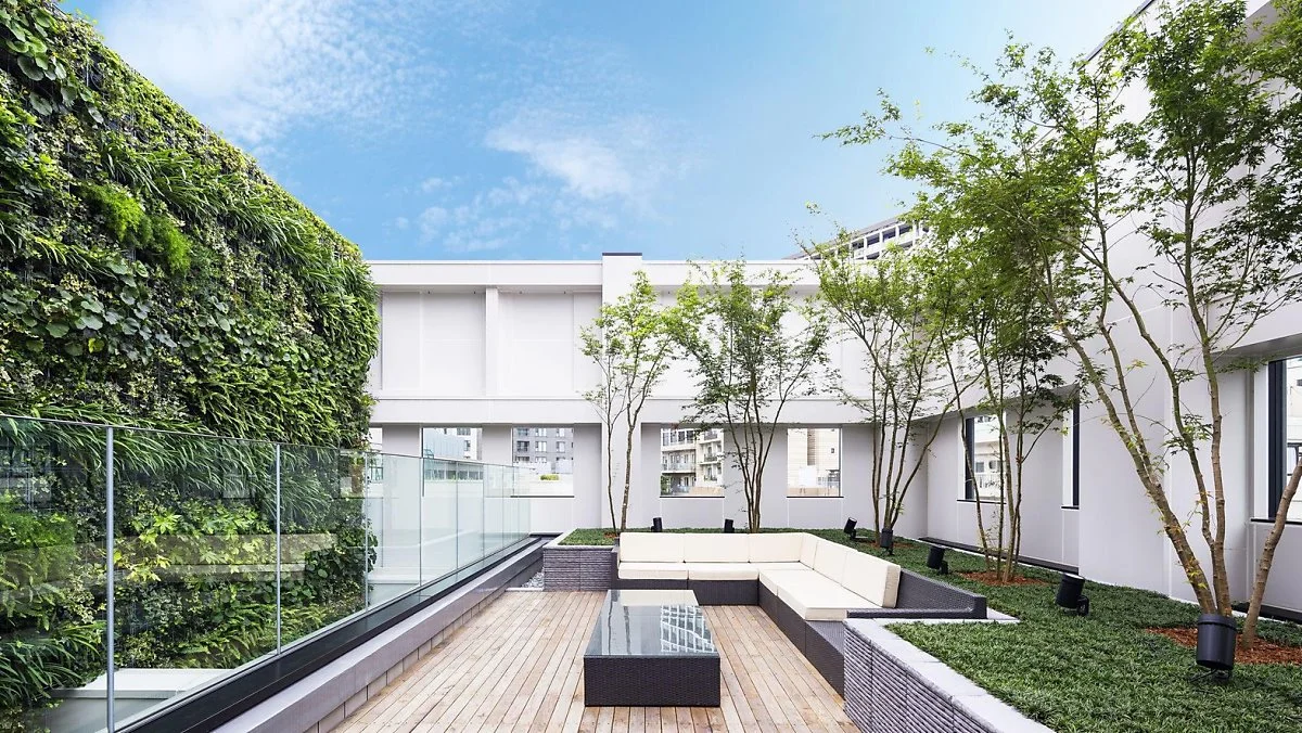 333000568_1572x885.jpg?type=w1200