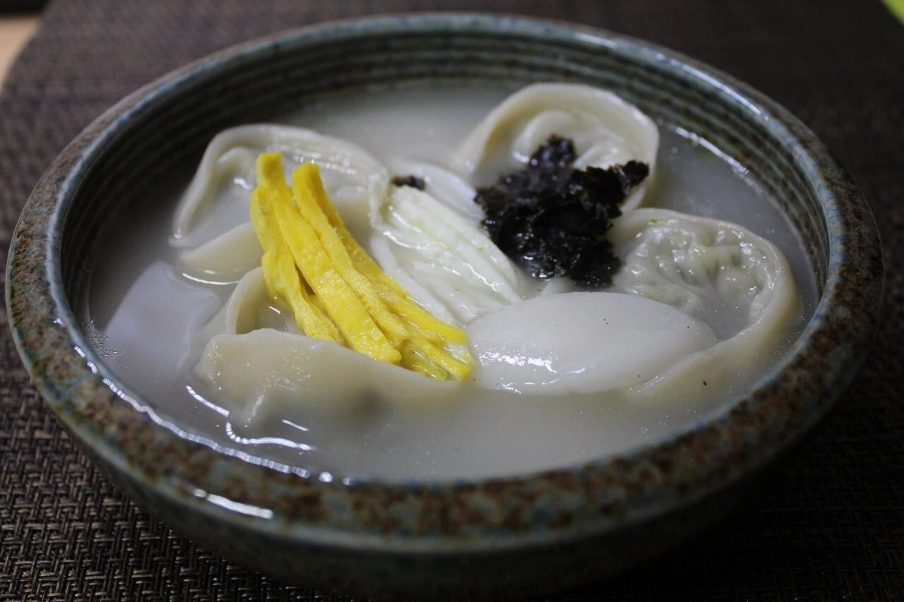 중부 떡만두국.jpeg