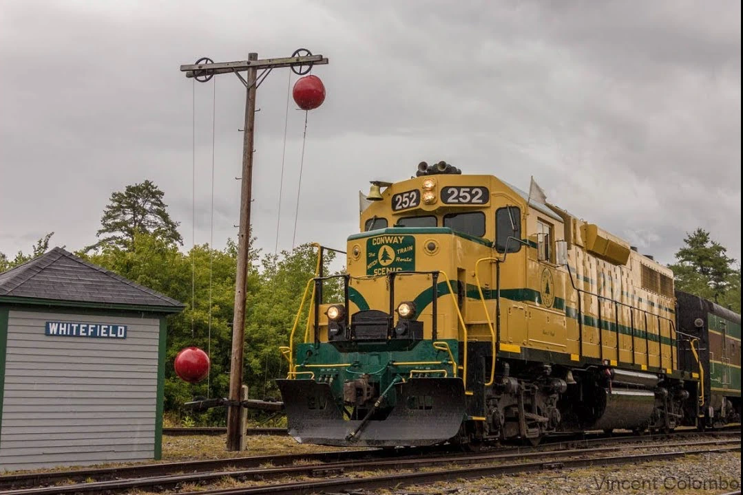 00 Highball 05 Ball railroad signal.jpeg