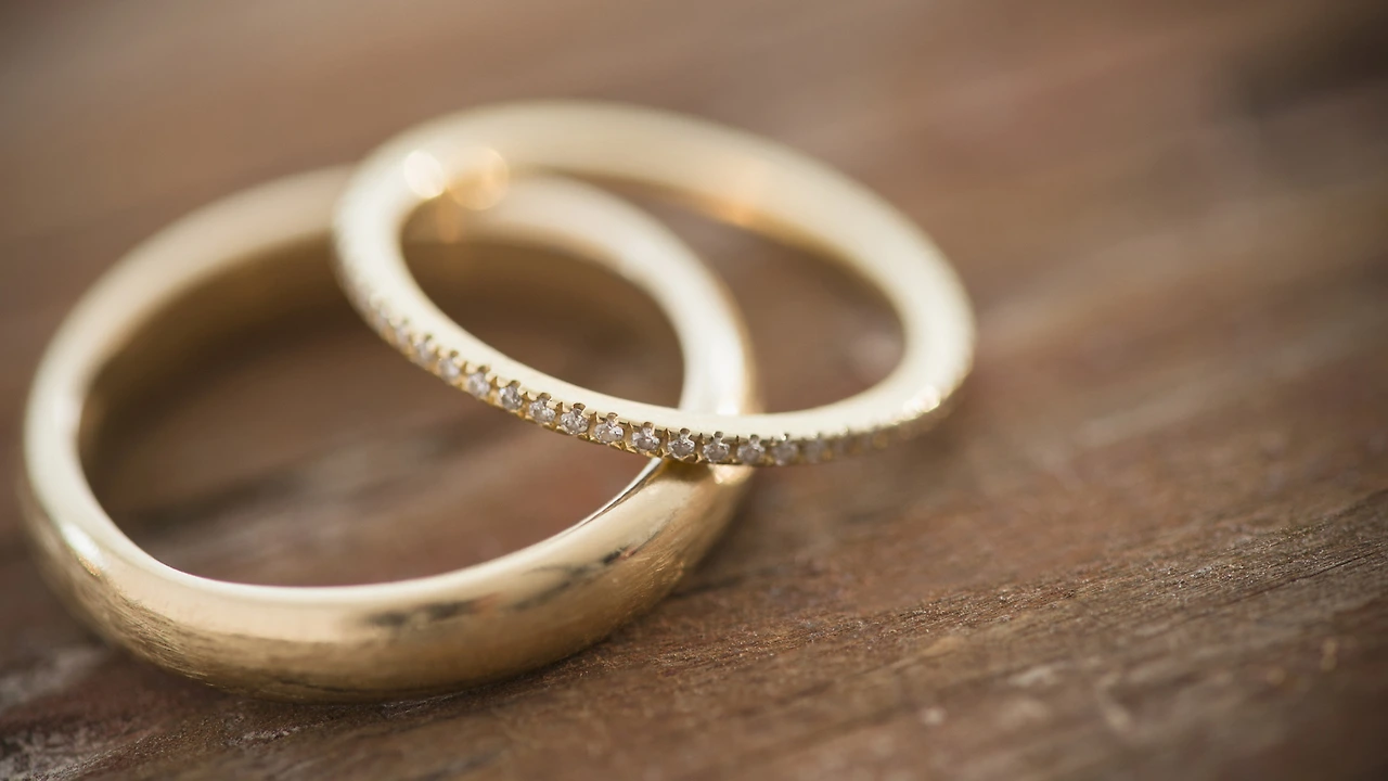 wedding-rings-feature.jpeg