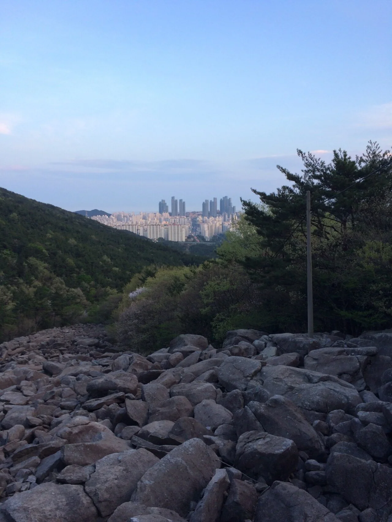 img_xl.jpg?width=1281&amp;height=1707&amp;avg=%25235f6d80&amp;v=2