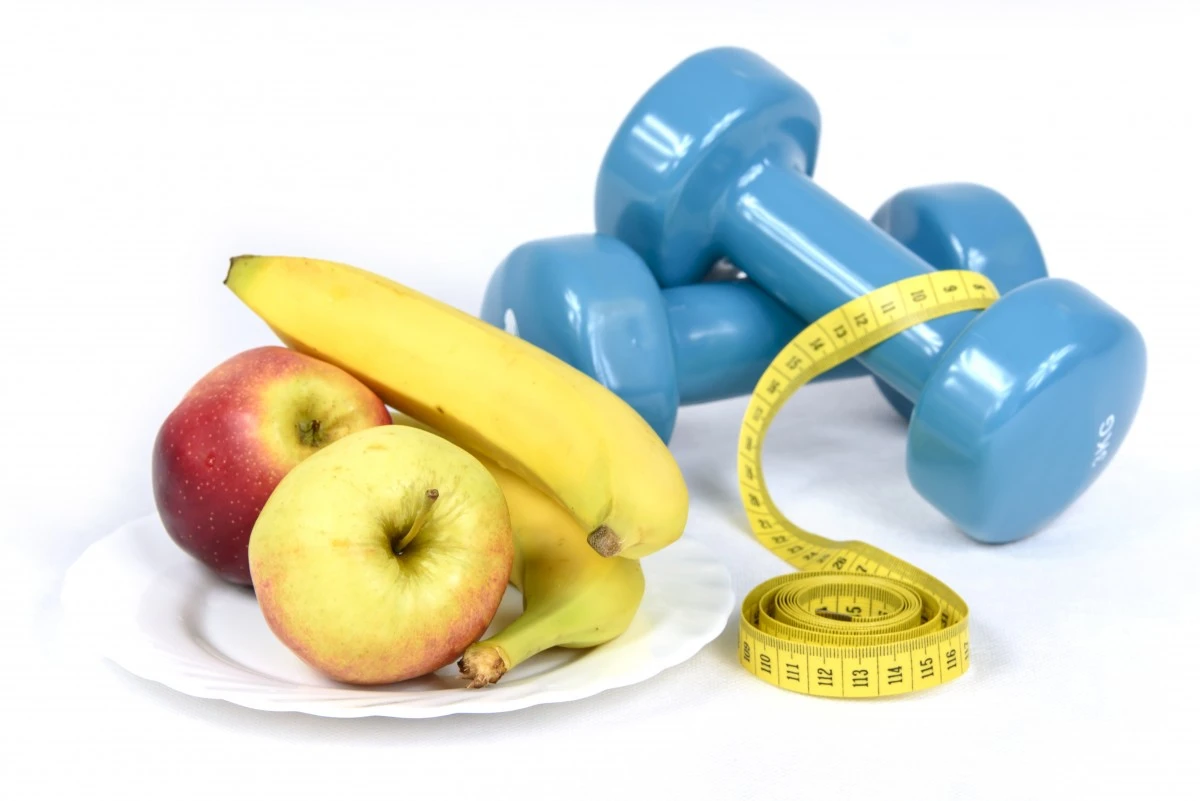 a_change_in_lifestyle_banana_diet_healthy_the_background_white_lifestyle_training-612877.jpg!d