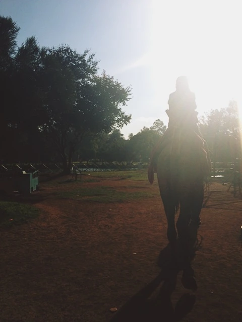 아직은 뜨거운 나이.jpg