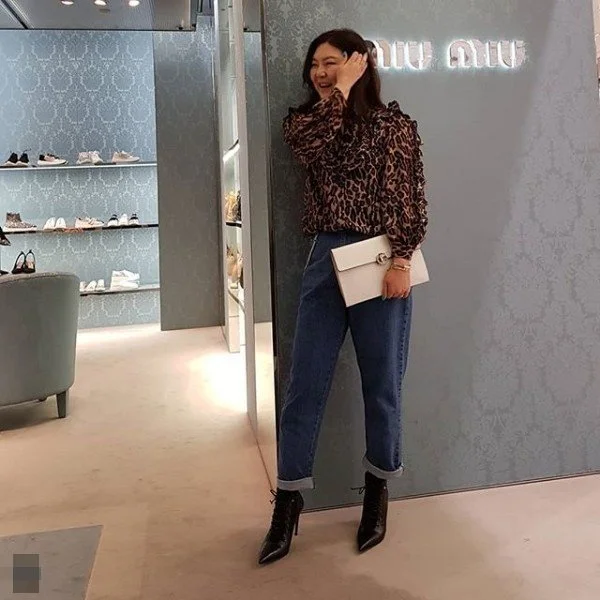 img_xl.jpg?width=600&amp;height=600&amp;avg=%2523857b75&amp;v=2