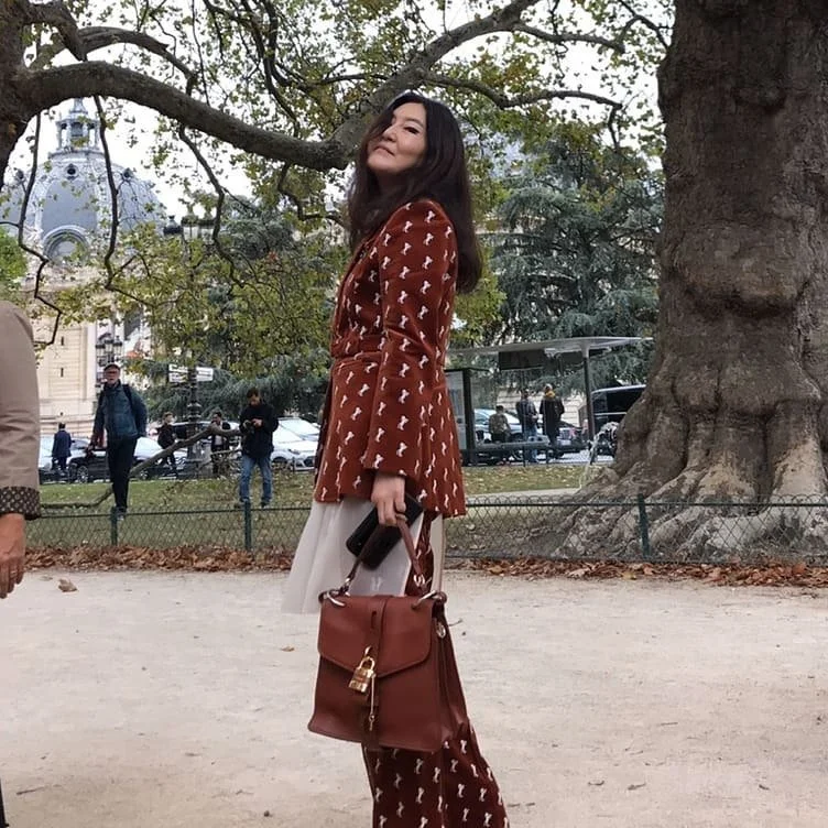 img_xl.jpg?width=752&amp;height=752&amp;avg=%2523817770&amp;v=2