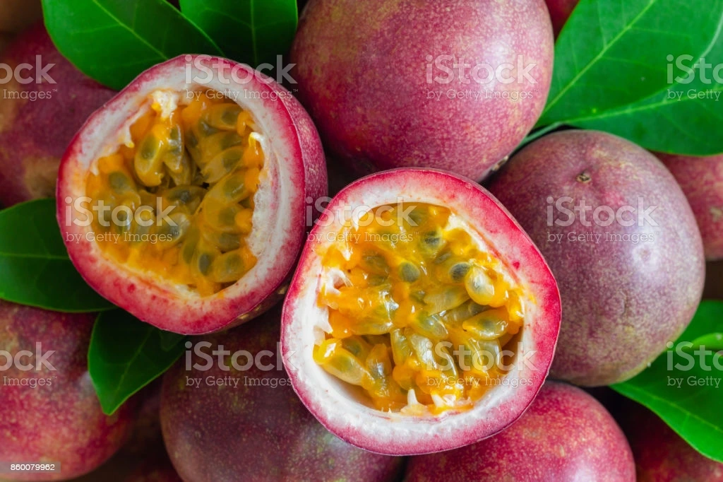 fresh-passion-fruit-on-wood-table-in-top-view-flat-lay-for-background-picture-id860079962?b=1&amp;k=6&amp;m=860079962&amp;s=170667a&amp;w=0&amp;h=wFSDwEu6UiUmS69qjDacmw_5x9jQTFEwO3pgKnIbnCY=