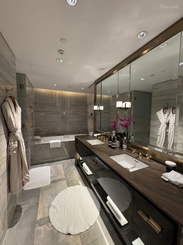 img.webp?credential=yqXZFxpELC7KVnFOS48ylbz2pIh7yKj8&expires=1759244399&allow_ip=&allow_referer=&signature=GNMntkgoBgacfAmJH07rM5FQYgQ%3D