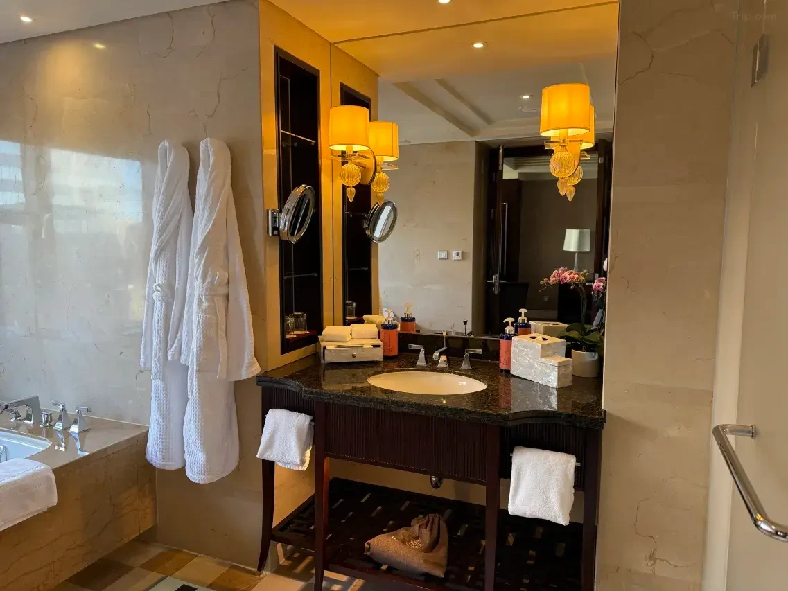 img.webp?credential=yqXZFxpELC7KVnFOS48ylbz2pIh7yKj8&expires=1759244399&allow_ip=&allow_referer=&signature=YCWRN7s6Lh9YIcfHziOb0M3E3WQ%3D