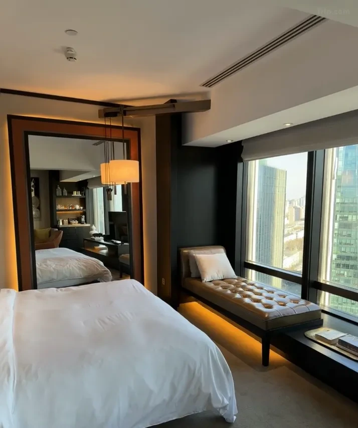 img.webp?credential=yqXZFxpELC7KVnFOS48ylbz2pIh7yKj8&expires=1759244399&allow_ip=&allow_referer=&signature=xzj%2B1c9Wnq7NrhKBo8av%2BnJrA0o%3D