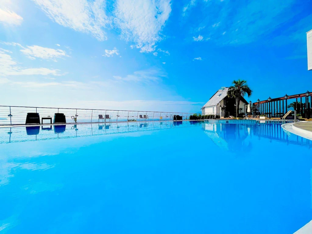 img.webp?credential=yqXZFxpELC7KVnFOS48ylbz2pIh7yKj8&expires=1759244399&allow_ip=&allow_referer=&signature=amNaGMmY65vi11mr7pfU8zrxwgI%3D