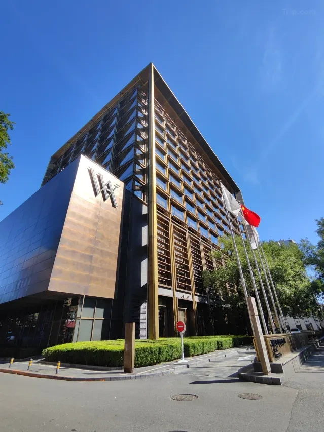 img.webp?credential=yqXZFxpELC7KVnFOS48ylbz2pIh7yKj8&expires=1759244399&allow_ip=&allow_referer=&signature=ripqoyYpLD36%2FqnPbi7pZIgqjXU%3D