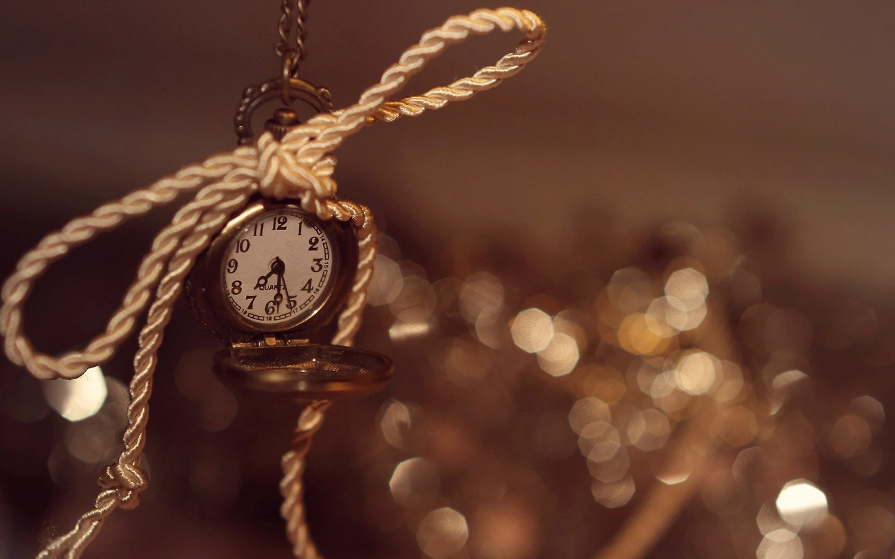 watch-time-bokeh-hd-wallpaper.jpg