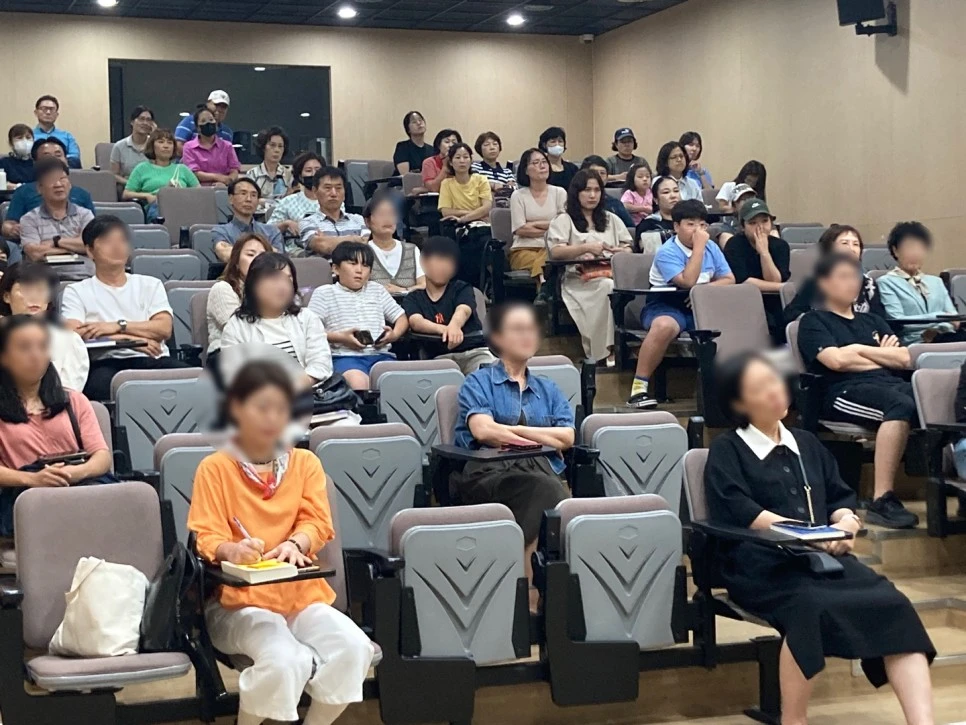 SE-8708d451-1568-4227-8832-306c1b043381.jpg?type=w966