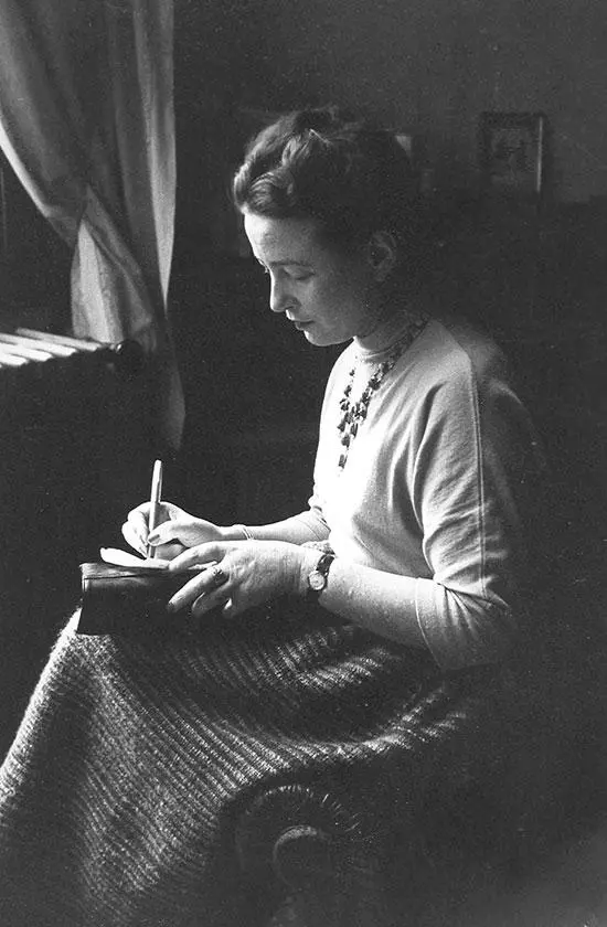 시몬 드 보부아르.jpeg