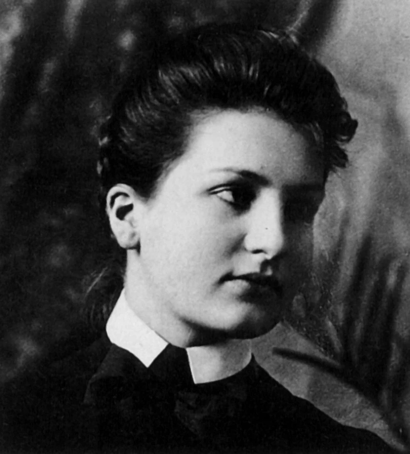Alma_Schindler_(1900).jpg?type=w966