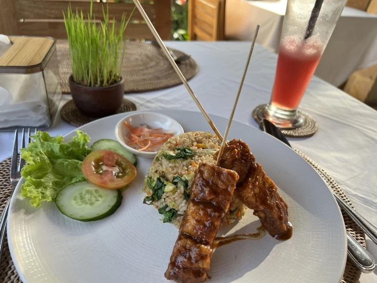 IMG_9110.JPG?type=w773