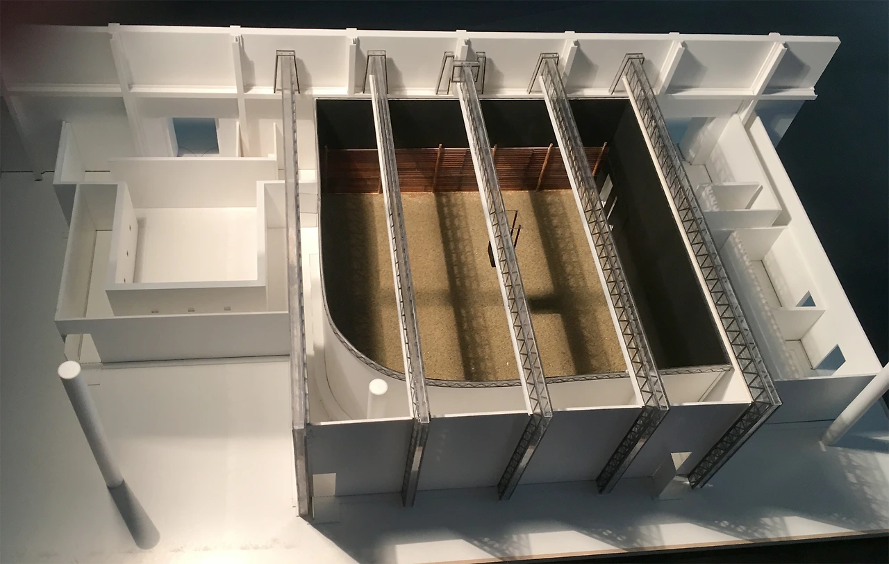 thefilmbook-Carne-y-Arena-installation-model.jpg?mtime=20170701131418