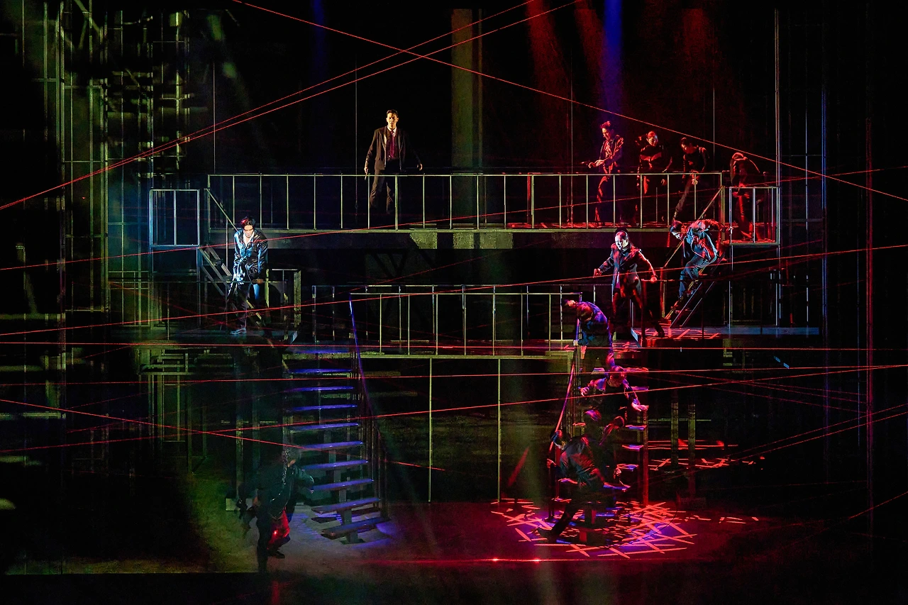 [파과] 공연사진자료02(자료제공_PAGE1).jpeg